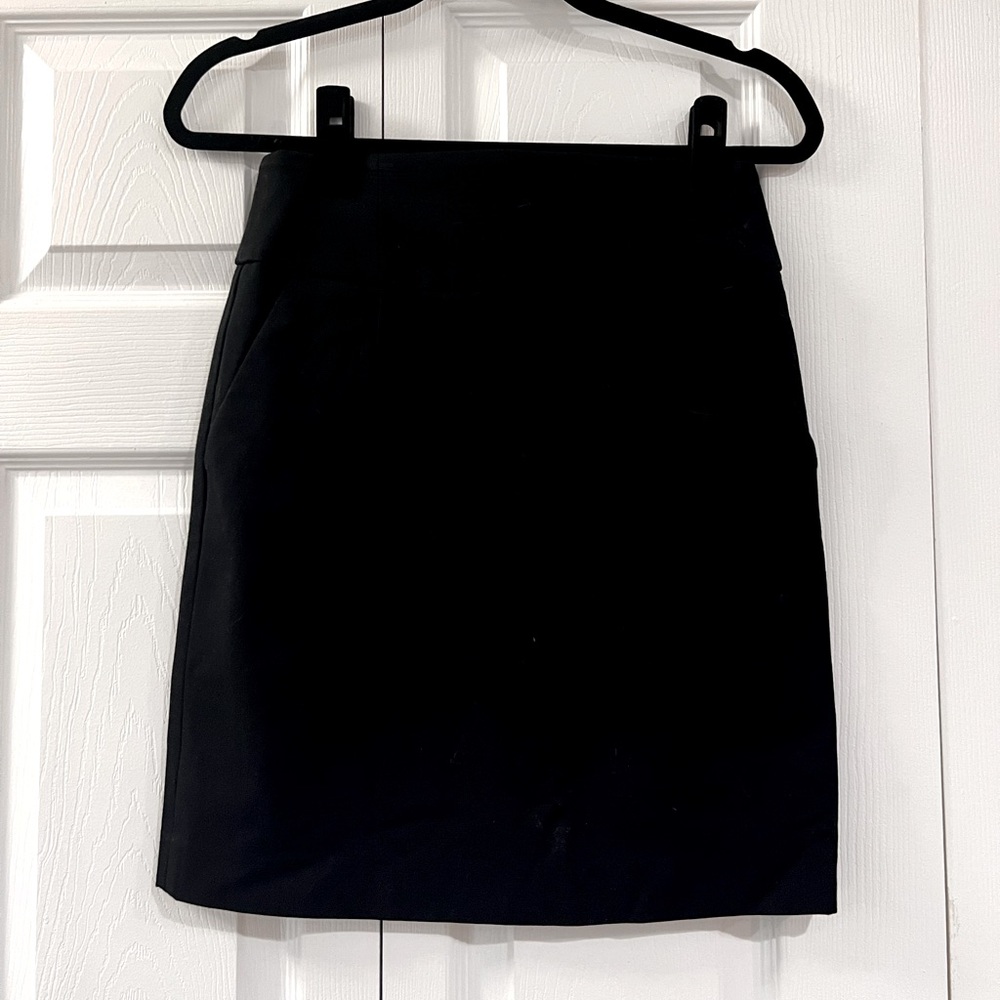 Banana Republic Basic Black Pencil Skirt